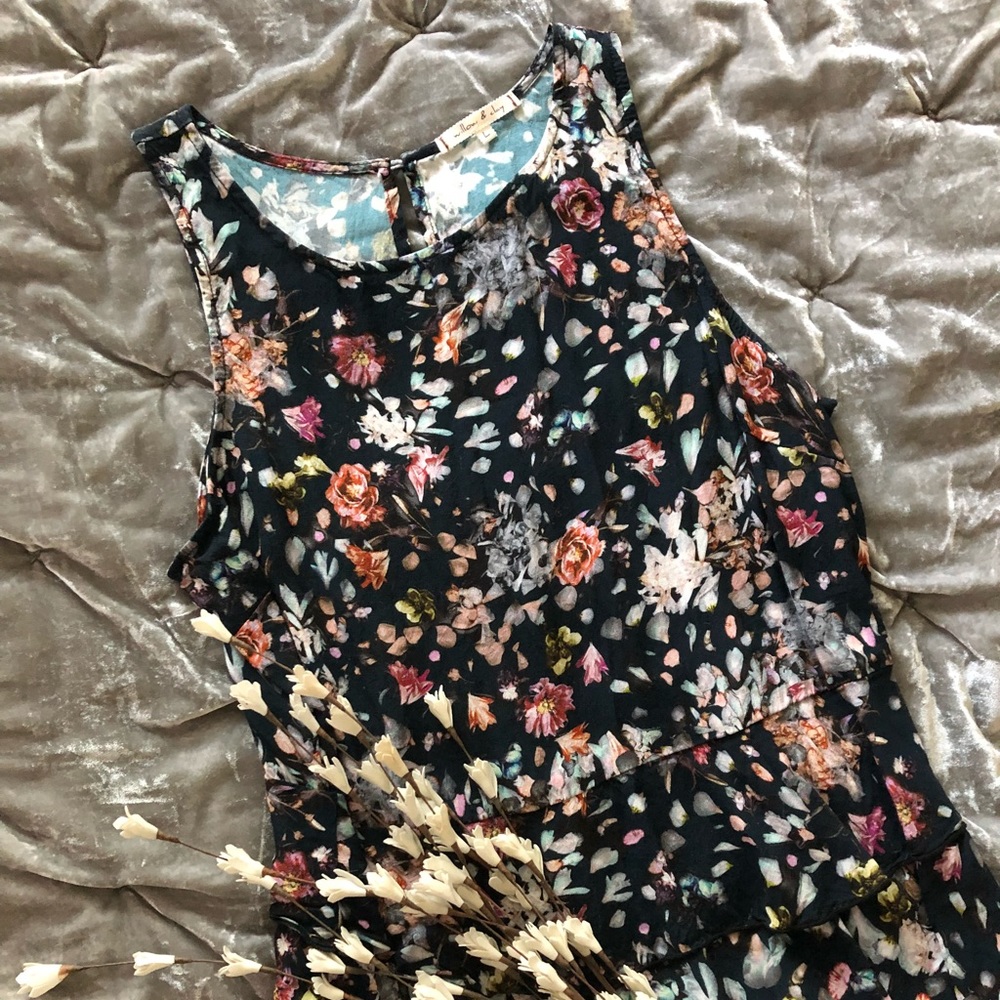 Floral blouse. Large. Worn once.
